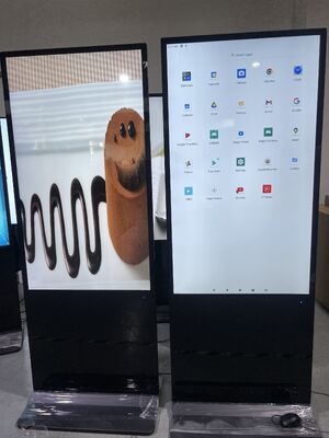 55 inch Android OS LCD Digital Signage met 350 Cd/m² helderheid voor binnen- en buitenreclamescherm