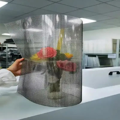 Hoge transparantie 85% Indoor Glass Curtain Wall LED Display Film 5000nits Helderheid Ultra-dunne 3,9mm Design Custom Size